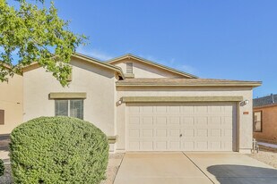 5990 E Sunrise Cir in Florence, AZ - Building Photo