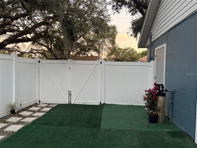 8666 Wichita Pl in Orlando, FL - Building Photo - Building Photo