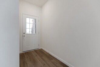 2260 Horseshoe Cir in Naperville, IL - Building Photo - Building Photo