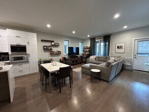 1506 W Superior St in Chicago, IL - Building Photo - Building Photo