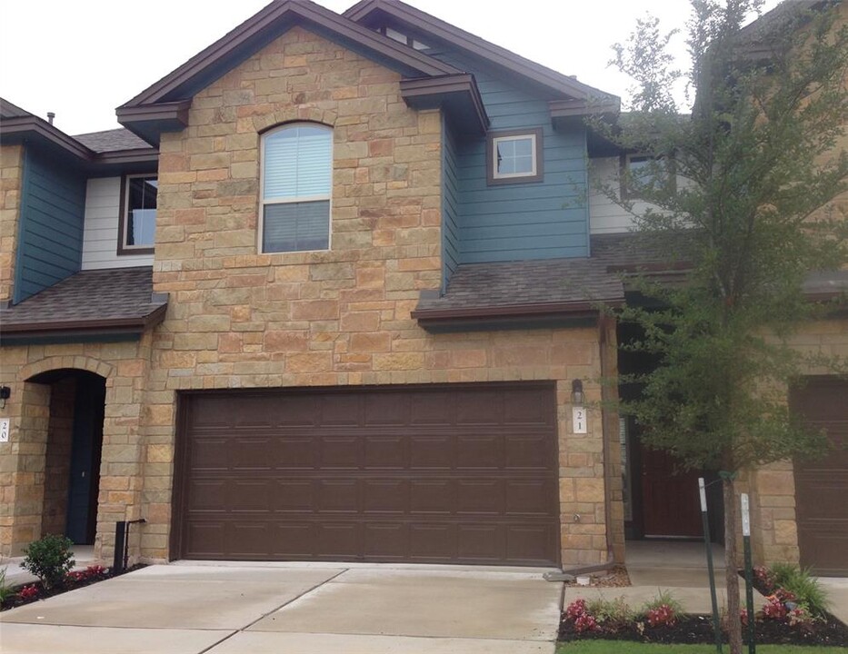 1001 Zodiac Ln in Round Rock, TX - Building Photo