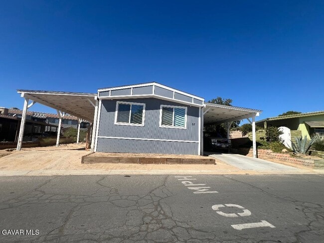 3300 15th St W in Rosamond, CA - Building Photo - Building Photo