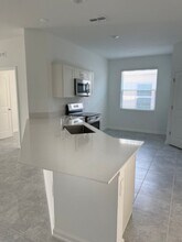 1281 Deepwater Cir in Winter Haven, FL - Building Photo - Building Photo