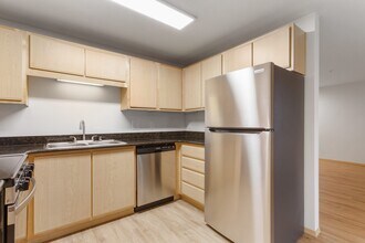 Reflections at the Park in Vancouver, WA - Building Photo - Building Photo