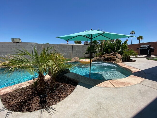 property at 7970 W Elm St