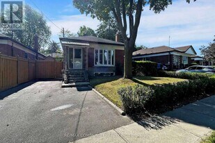 143 Hiscock Blvd in Toronto, ON - Building Photo