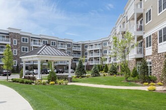 Woodcrest at Clark - 55+ in Clark, NJ - Building Photo - Building Photo