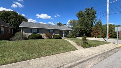 975 MacArthur St in Jasper, IN - Building Photo - Building Photo