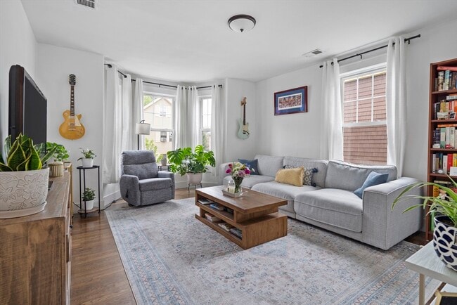 property at 18 Brent St