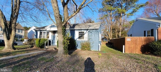 property at 719 Jefferson St