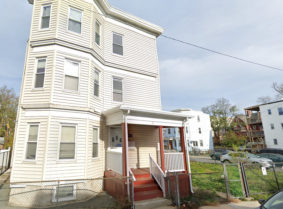 19 Eastman St, Unit 2 in Boston, MA - Building Photo