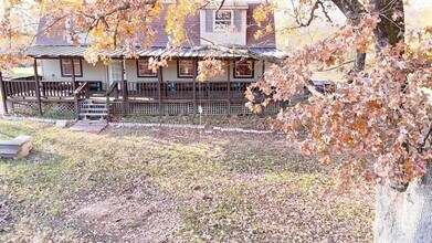 661 Private Rd 7422 in Emory, TX - Building Photo - Building Photo