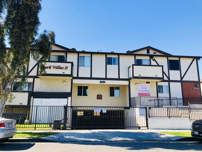 PARK VILLAS II 55+ APARTMENTS in South Gate, CA - Building Photo - Building Photo