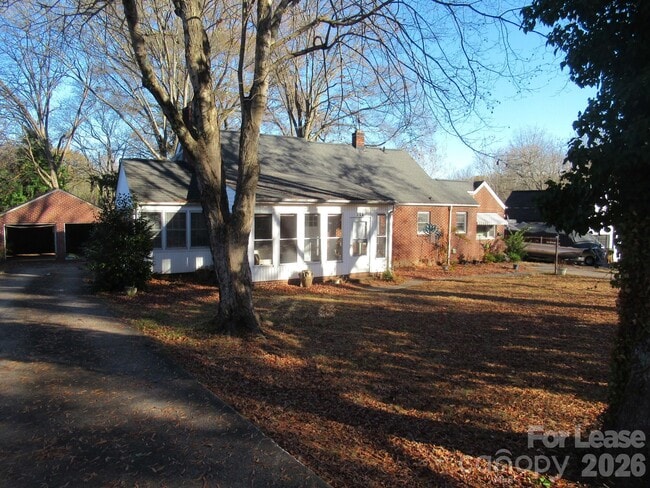 505 S Cedar St in Lincolnton, NC - Building Photo - Building Photo