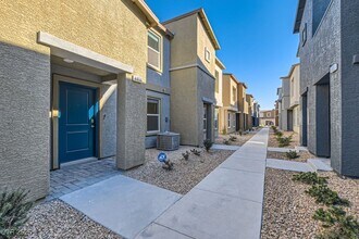 4859 Wine Rdg Ave in Las Vegas, NV - Building Photo - Building Photo