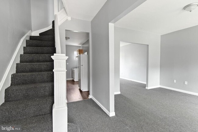 property at 1209 N Dukeland St