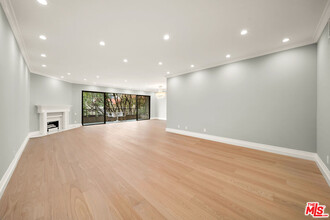 1124 Kings Rd in West Hollywood, CA - Building Photo - Building Photo