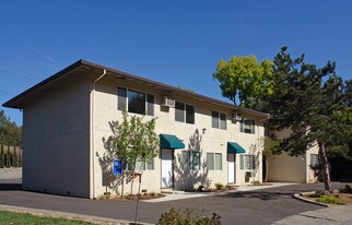 117 Ruth Ct in Sacramento, CA - Building Photo