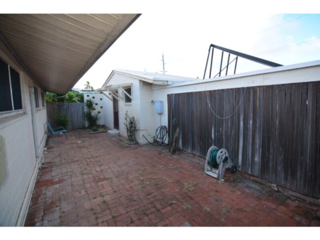 315 Iliaina St in Kailua, HI - Building Photo - Building Photo