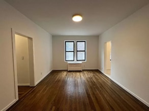 117-14 Union Tpke in Queens, NY - Building Photo - Building Photo