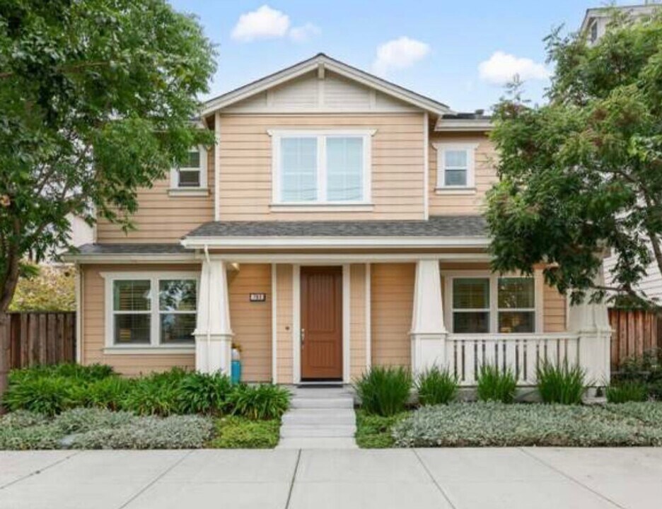 761 N 11th St in San Jose, CA - Building Photo