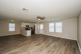 6654 Morgan Cp in San Antonio, TX - Building Photo - Building Photo