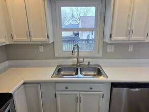 4405 68th St in Urbandale, IA - Building Photo - Building Photo