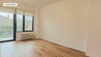 143-26 84th Rd in Queens, NY - Building Photo