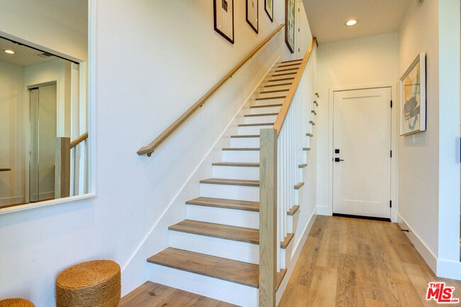 6018 1/2-6018 1/2 Comey Ave in Los Angeles, CA - Building Photo - Building Photo