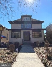 762 E High St in Pottstown, PA - Building Photo - Building Photo