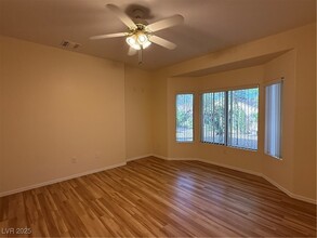 534 Carmel Mesa Dr in Henderson, NV - Foto de edificio - Building Photo