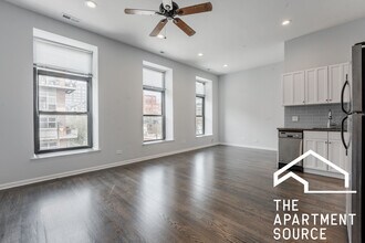 1133 W Madison St, Unit 3f in Chicago, IL - Building Photo - Building Photo