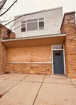 5938 W Montrose Ave in Chicago, IL - Building Photo