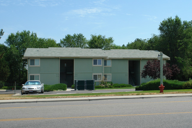 James Court Apartments in Meridian, ID - Foto de edificio - Building Photo