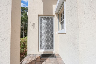 479 Tequesta Dr in Jupiter, FL - Building Photo - Building Photo