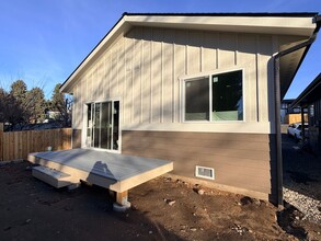 458 N James Ave in East Wenatchee, WA - Building Photo - Building Photo