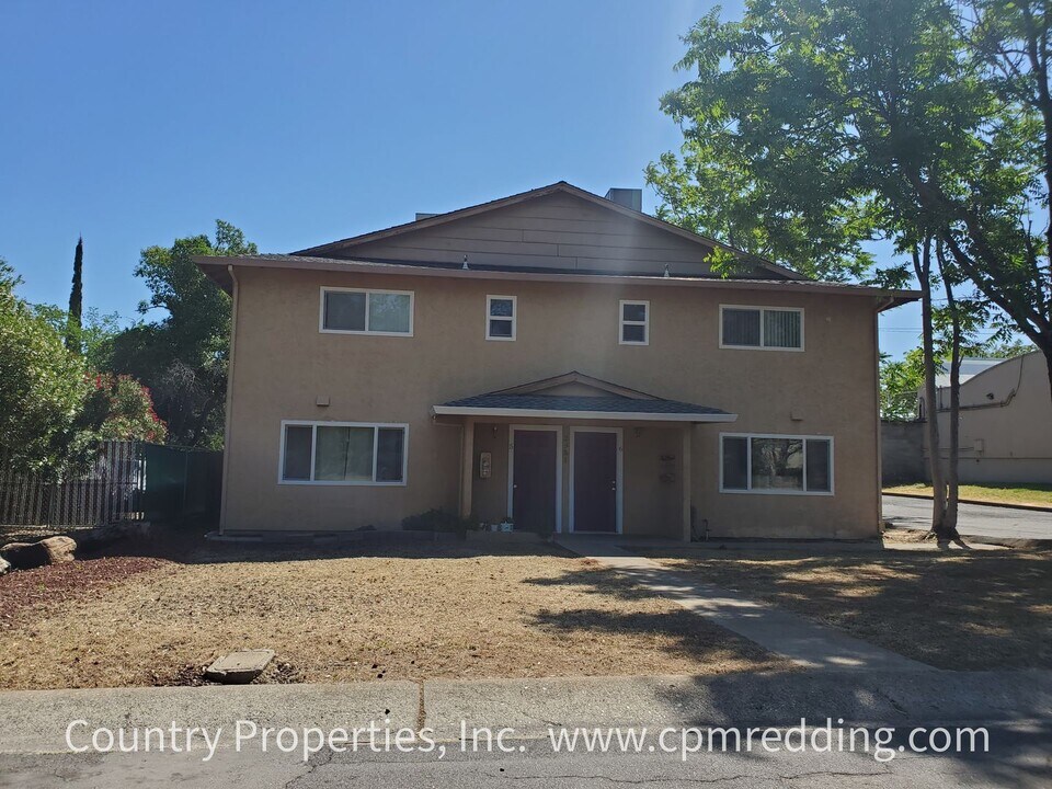 2951 Robert Ct in Redding, CA - Building Photo