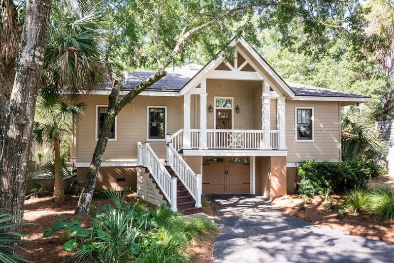 166 Marsh Island Dr in Kiawah Island, SC - Building Photo