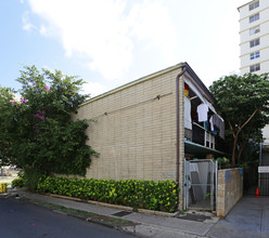 2467 Cleghorn St in Honolulu, HI - Foto de edificio - Building Photo