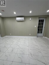 2 Austin Hewitt St in Kitchener, ON - Building Photo - Building Photo