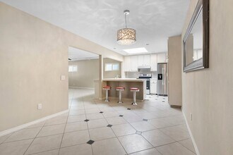 13123 Sundance Ave in San Diego, CA - Building Photo - Building Photo