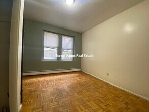 44 Anderson St, Unit 40-2 in Boston, MA - Foto de edificio - Building Photo