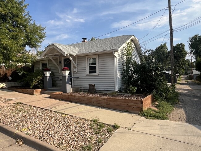 550 E Eastman Ave in Englewood, CO - Building Photo - Building Photo