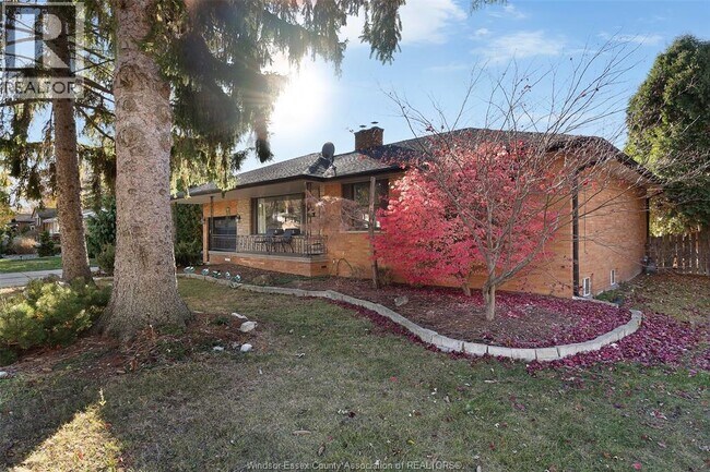 5815 Canada St in Windsor, ON - Building Photo - Building Photo