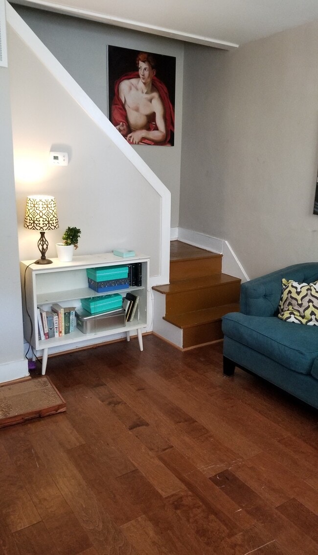 3401 Pleasant Plz in Baltimore, MD - Building Photo - Building Photo