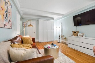 7 Park Ave in New York, NY - Building Photo - Building Photo