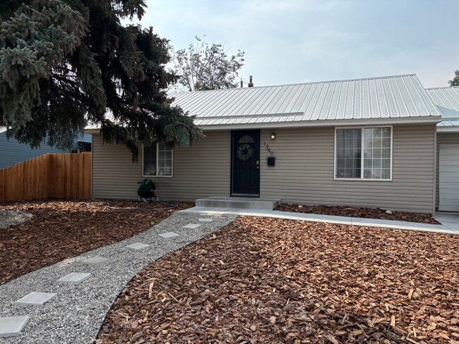property at 1340 Juniper Dr