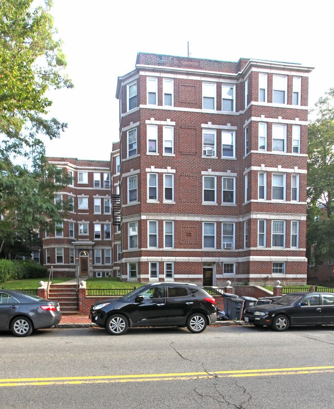 331 Harvard St in Cambridge, MA - Foto de edificio - Building Photo