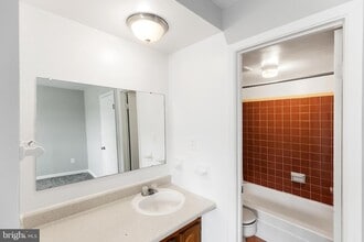 5340 C St SE, Unit 301 in Washington, DC - Building Photo - Building Photo