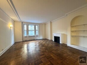 WEST 86 STREET in New York, NY - Building Photo - Building Photo